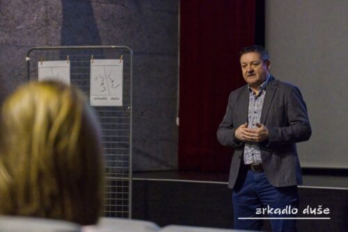 20230227-zrkadlo-duse-03