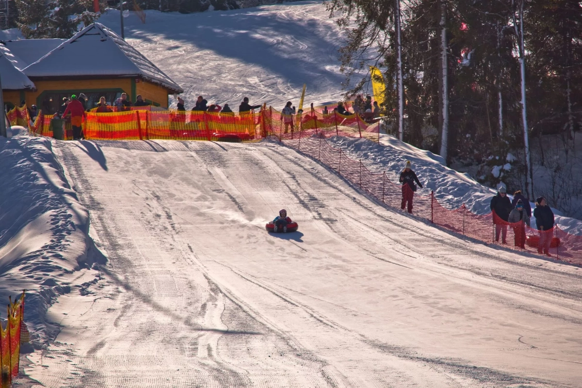 snowtubing